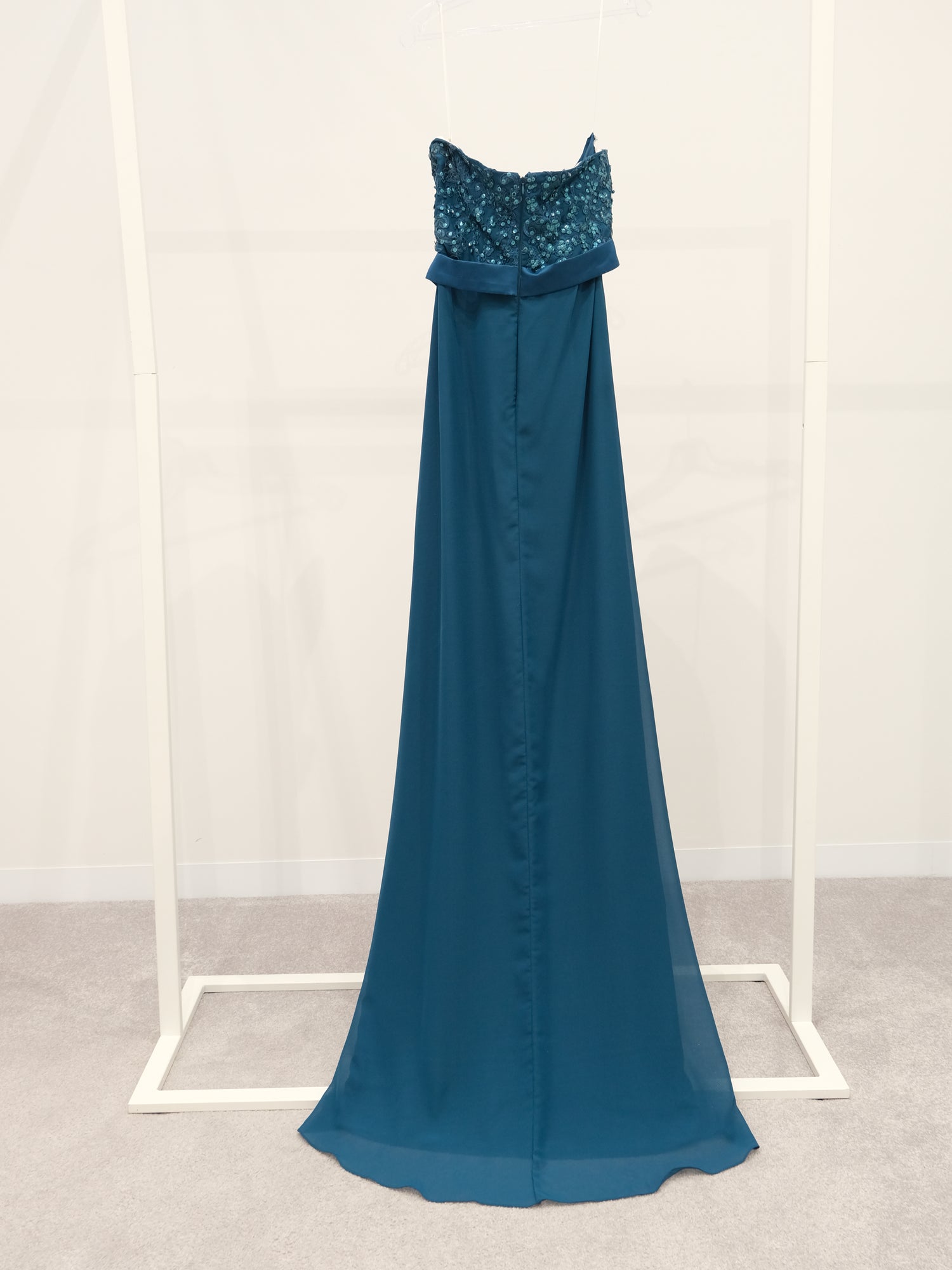 119037 - Winter Teal, Size 14