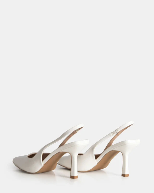 Lottie White heel