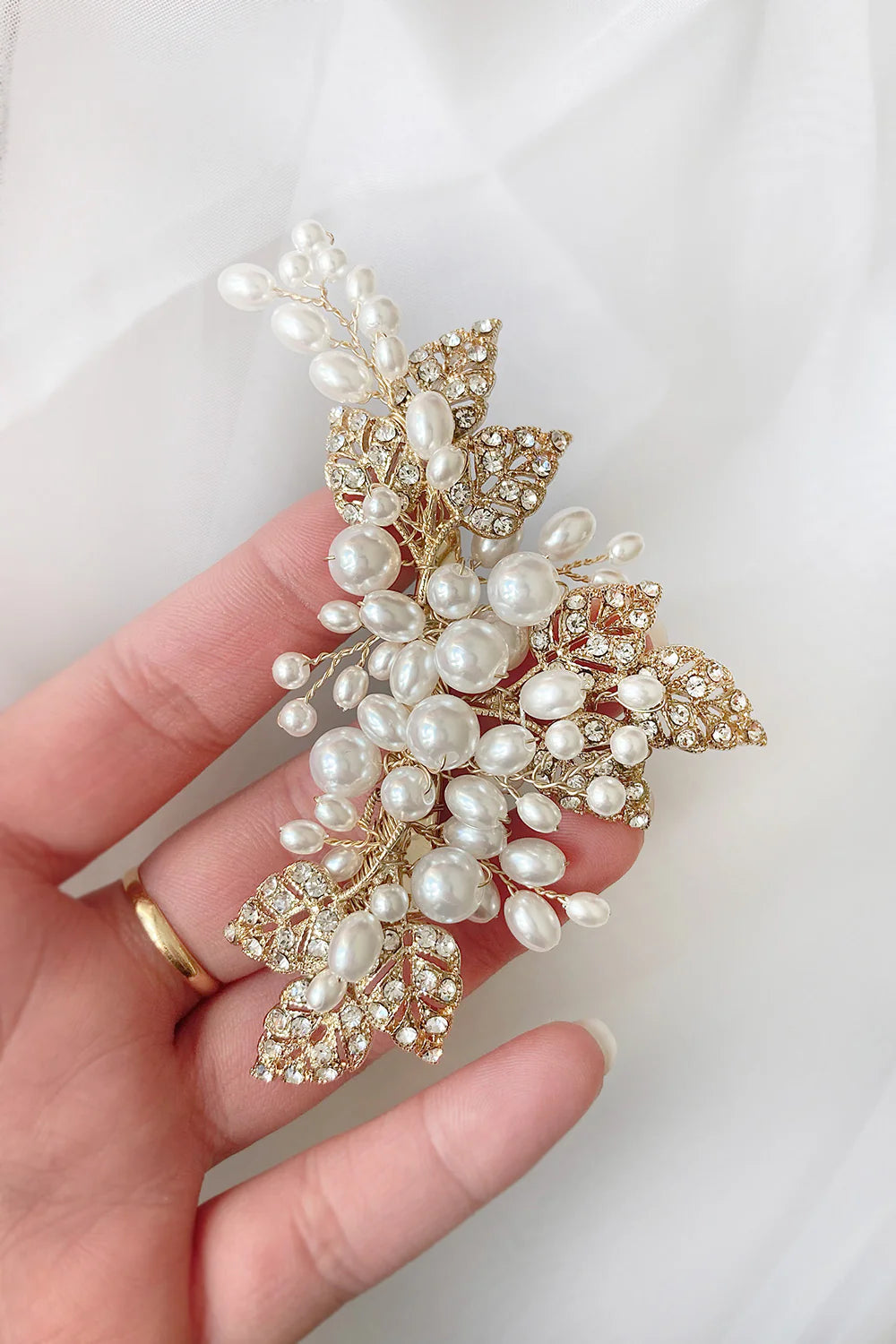 Charlotte Clip- Gold WF524