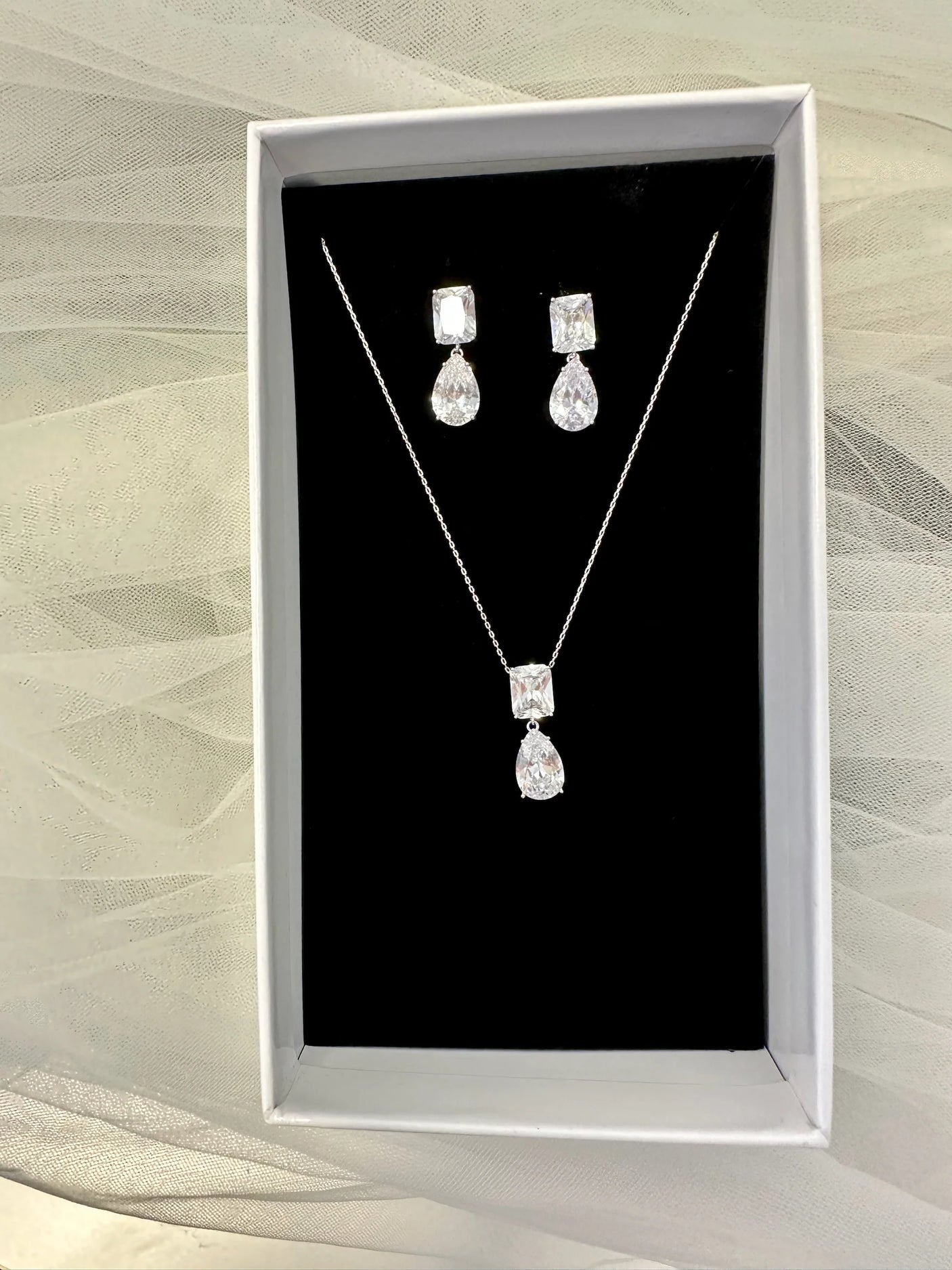 Ada Bridal Necklace & Earring set WS788