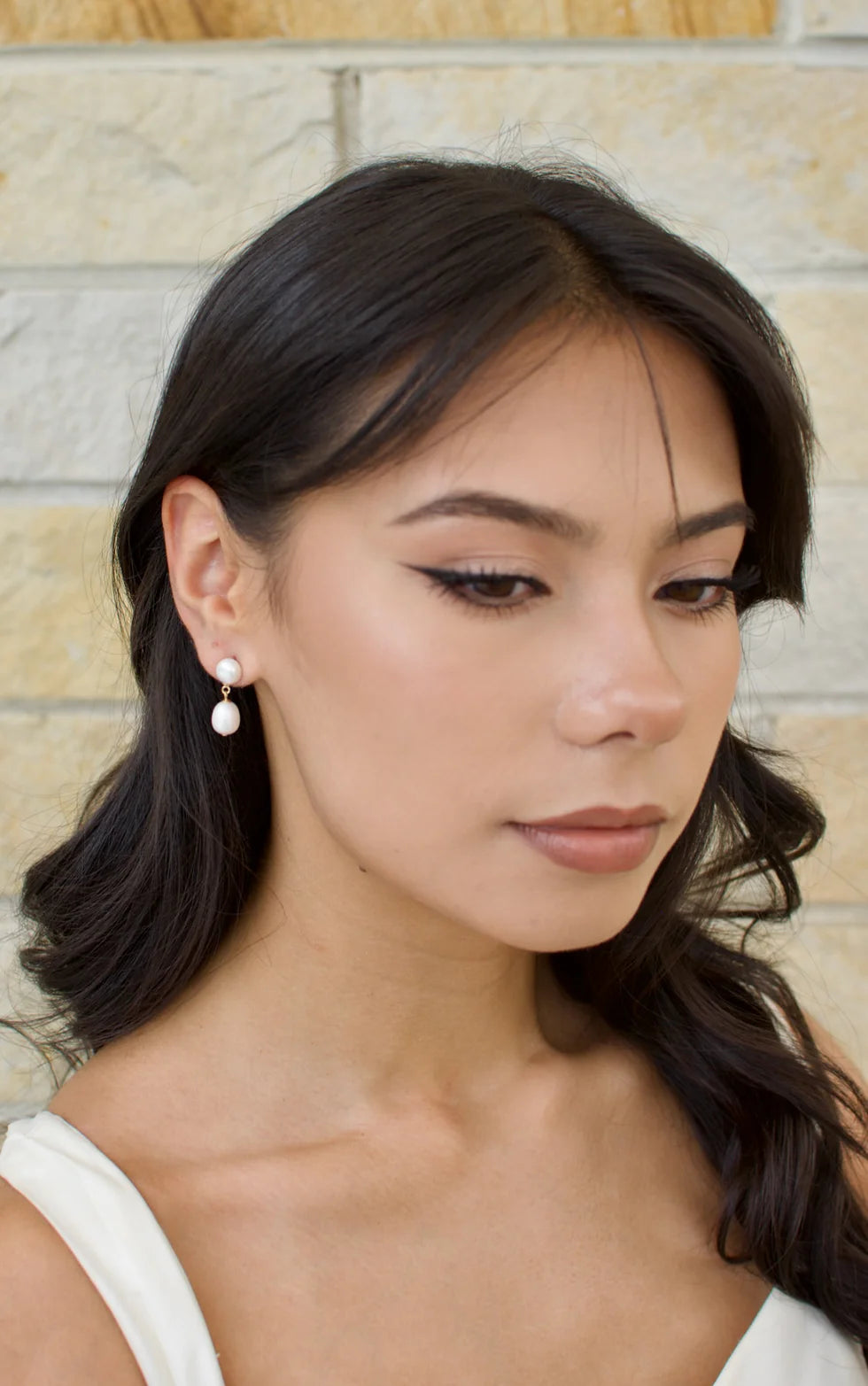 Sia Gold Freshwater Pearl Earrings WE763