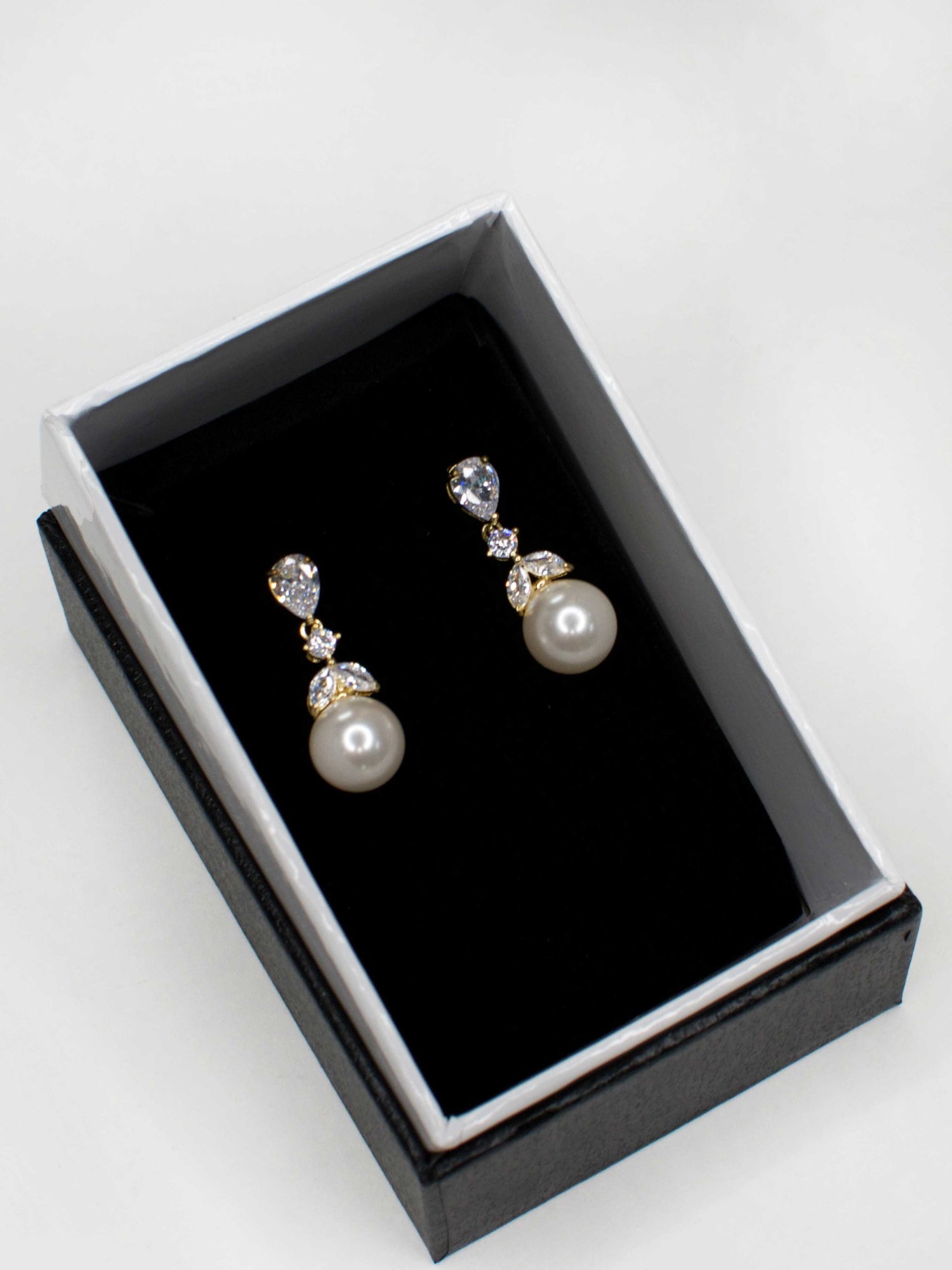 Betty Earrings Gold WE554