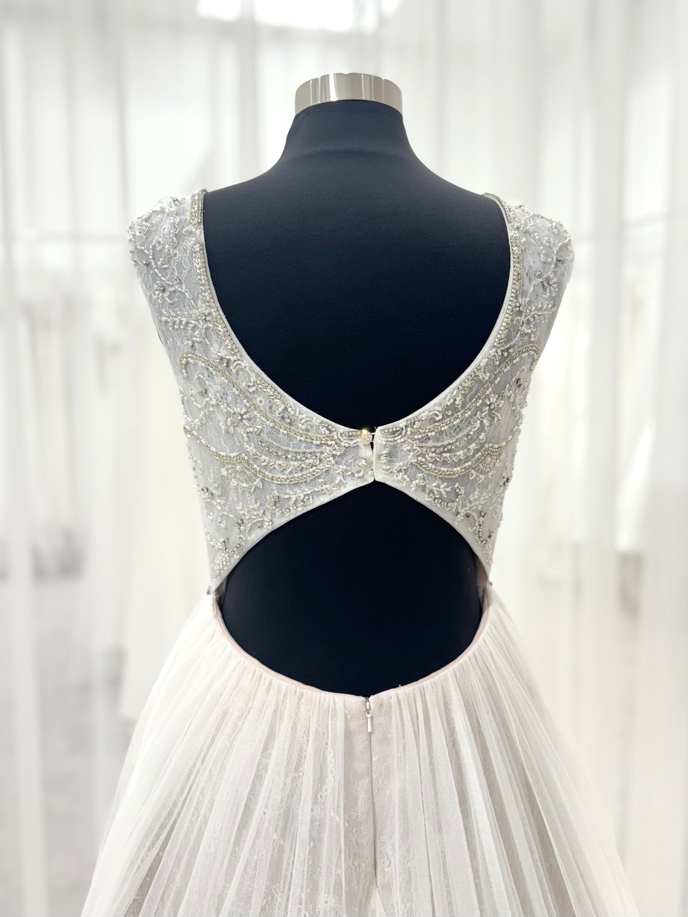 Valentina gown blush size 14 (Ex-sample gown)