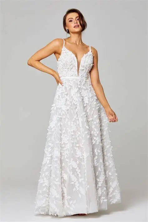 Amy gown TC283 Ivory size 10 (Brand new)