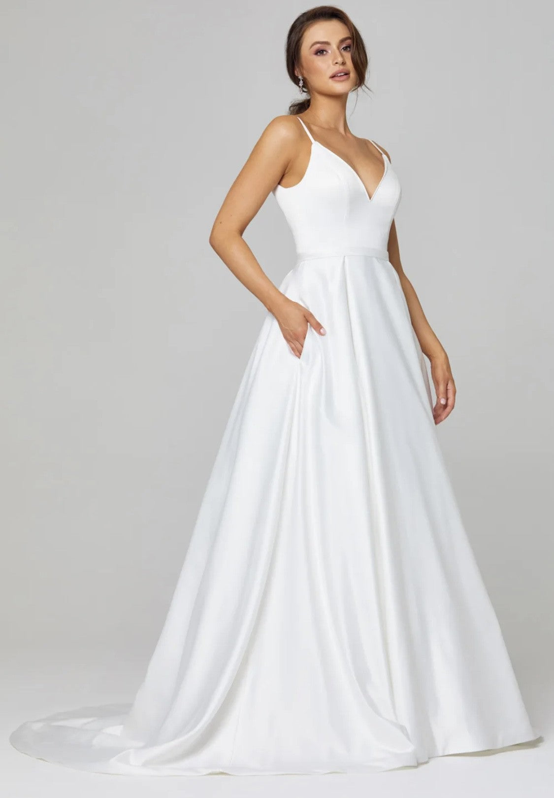 Ariel gown Ivory size 12 (Brand new)