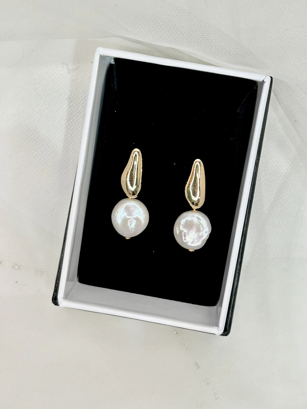 Alana Freshwater Pearl Earrings
