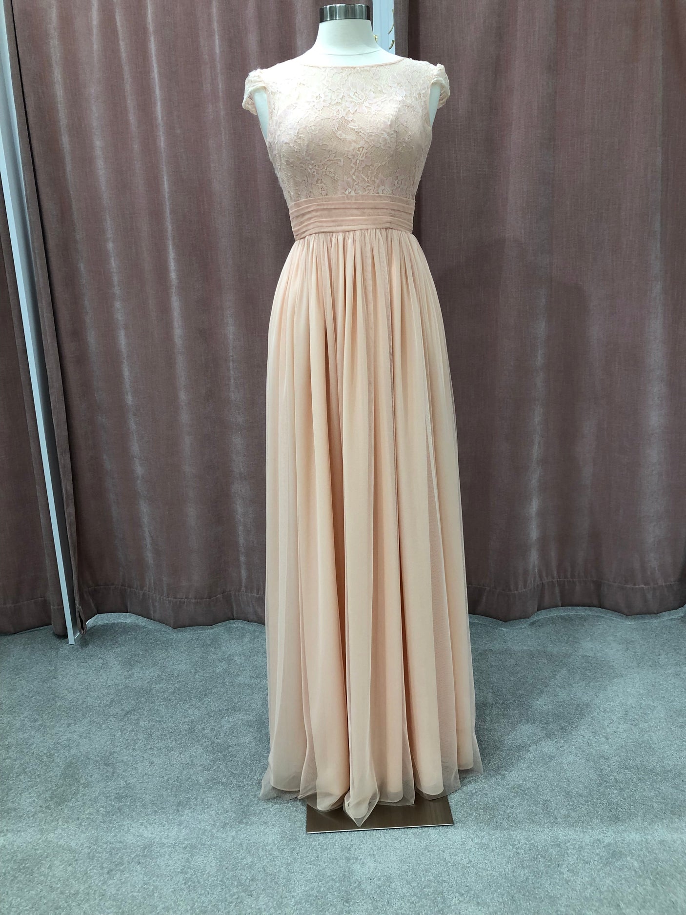 Peach Chiffon and lace dress size 18 (C00113)
