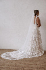 Made with Love Bridal Elle lace Veil - Cathedral 1 tier