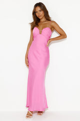 Freya midi dress with front keyhole - Pink