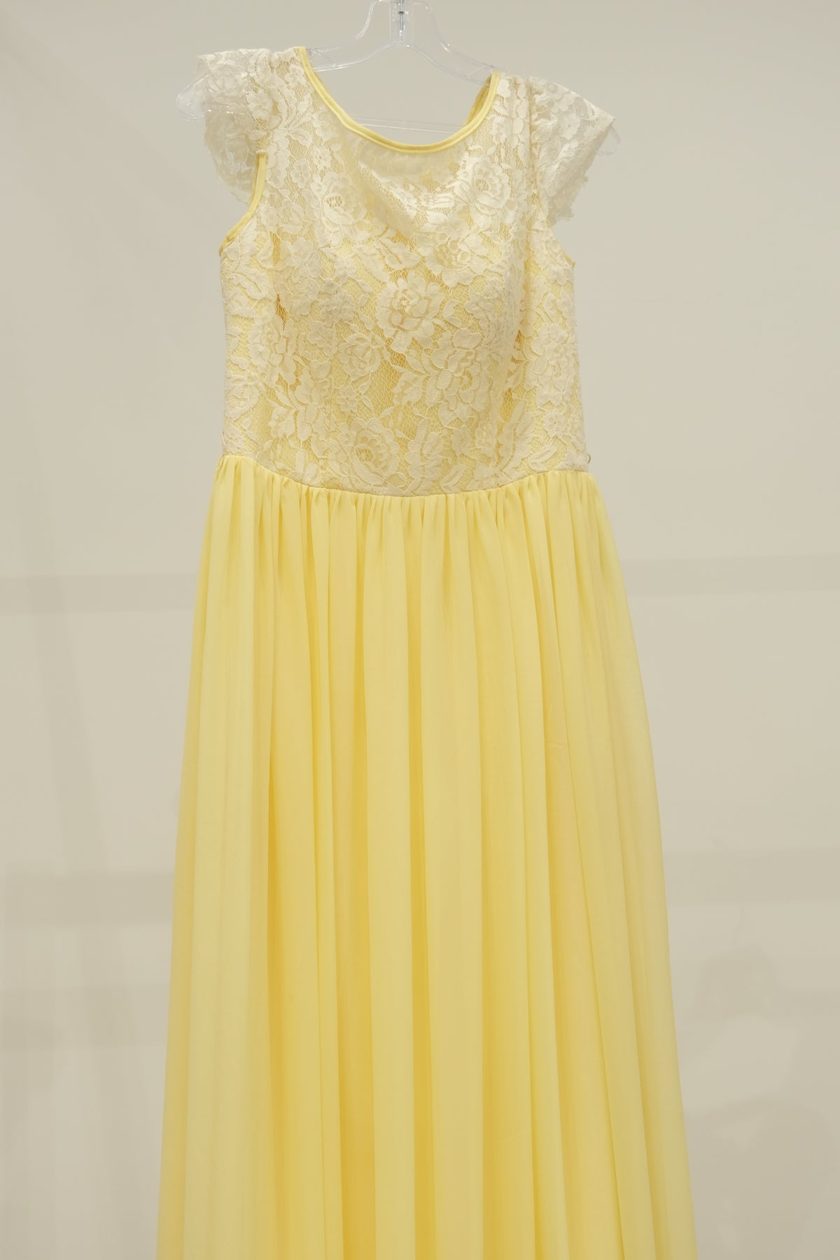 C00117 - Yellow, Size 12