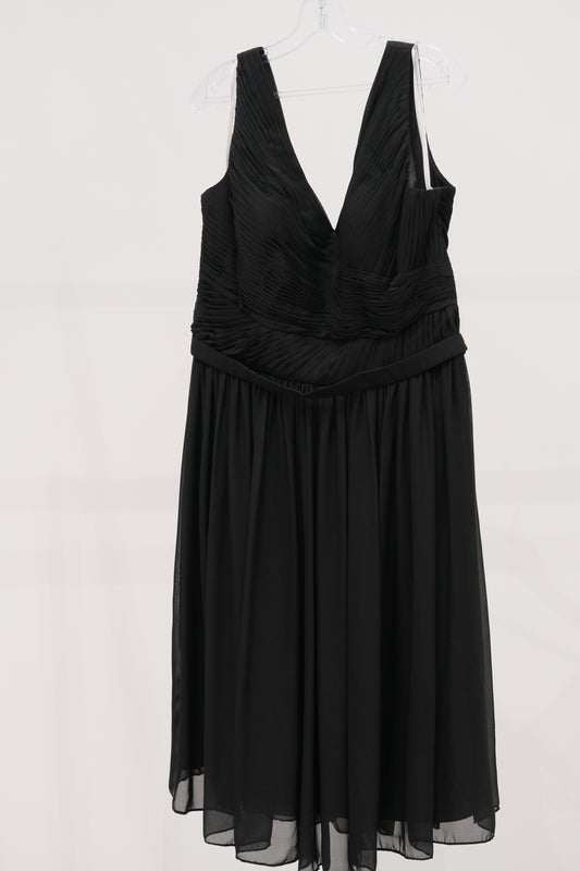 C826 - Black, Size 22