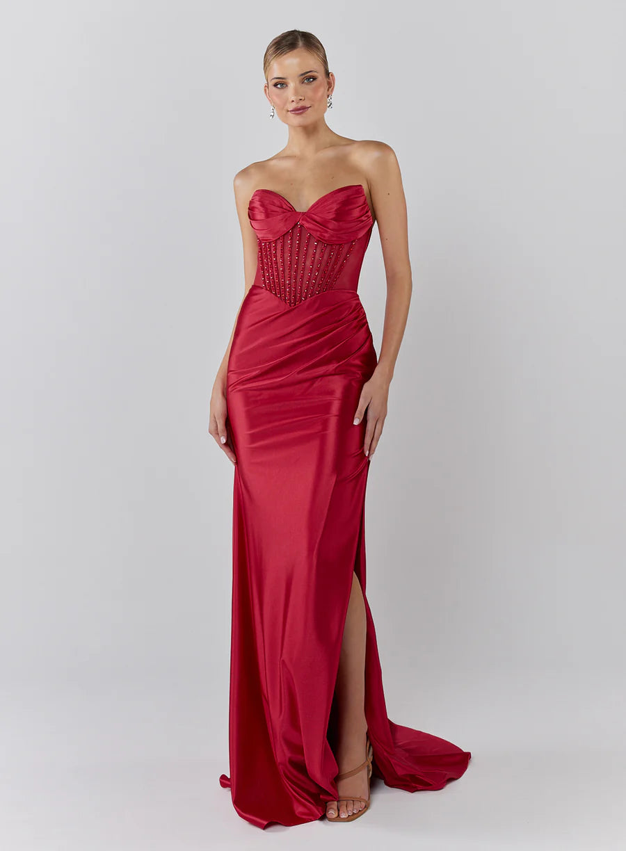 PO2692 Claudia