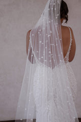 Harlow gown Ivory size 12 (Ex sample gown)