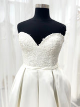 Jane strapless gown size 22