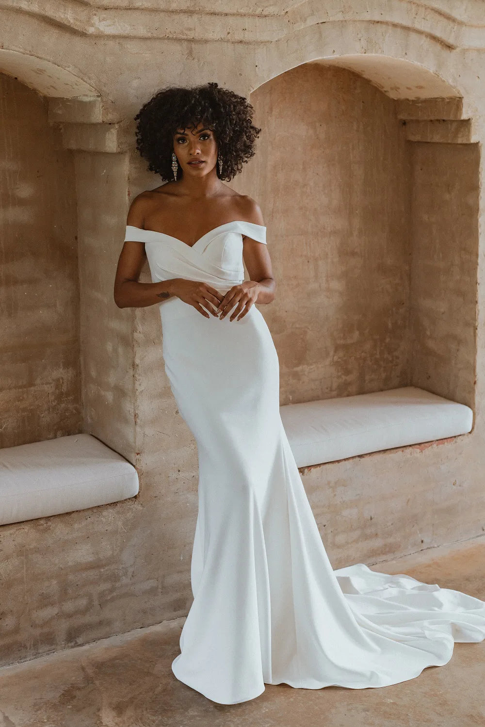 Miami gown TC357 Vintage white size 12 (Ex sample gown)