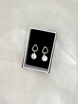 Calypso Freshwater Pearl earrings