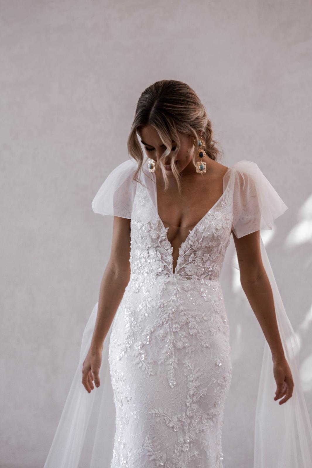 Made with Love Bridal - Detachable Long Tulle Bows