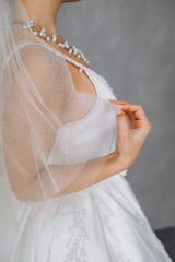 Annabelle glitter veil Two tier fingertip length
