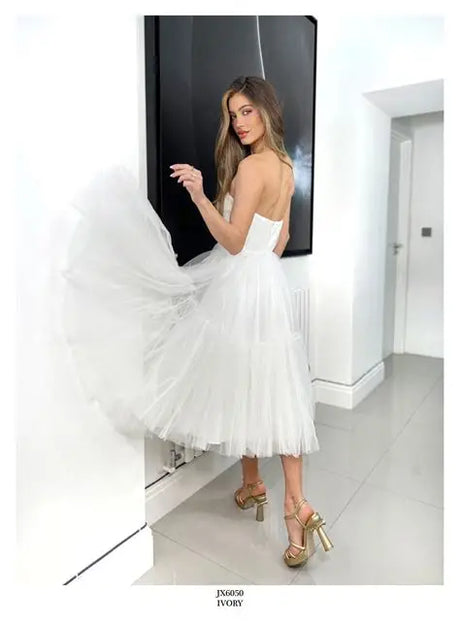 JX6050 gown Ivory size 12 (Ex sample gown)