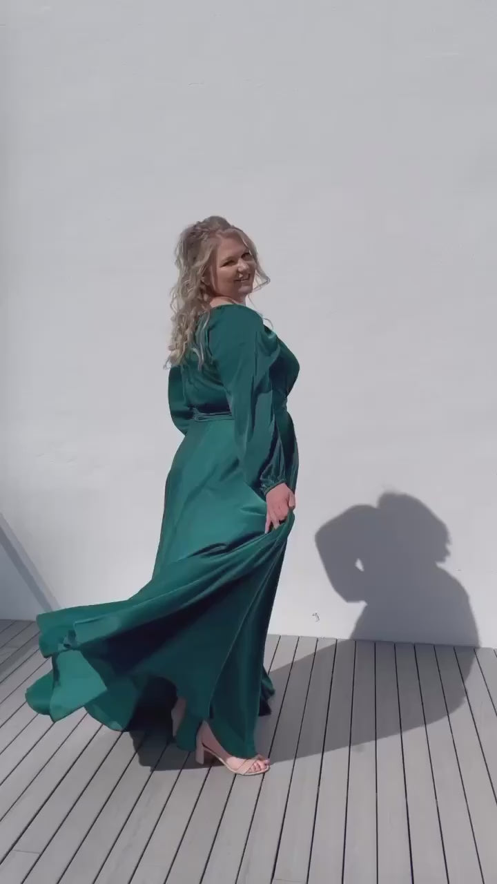 TO884 Zahara Emerald size 24 (Ready to ship!)