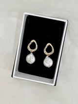 Calypso Freshwater Pearl earrings