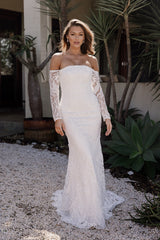 Sutton gown Vintage white size 14 (Ex sample gown)