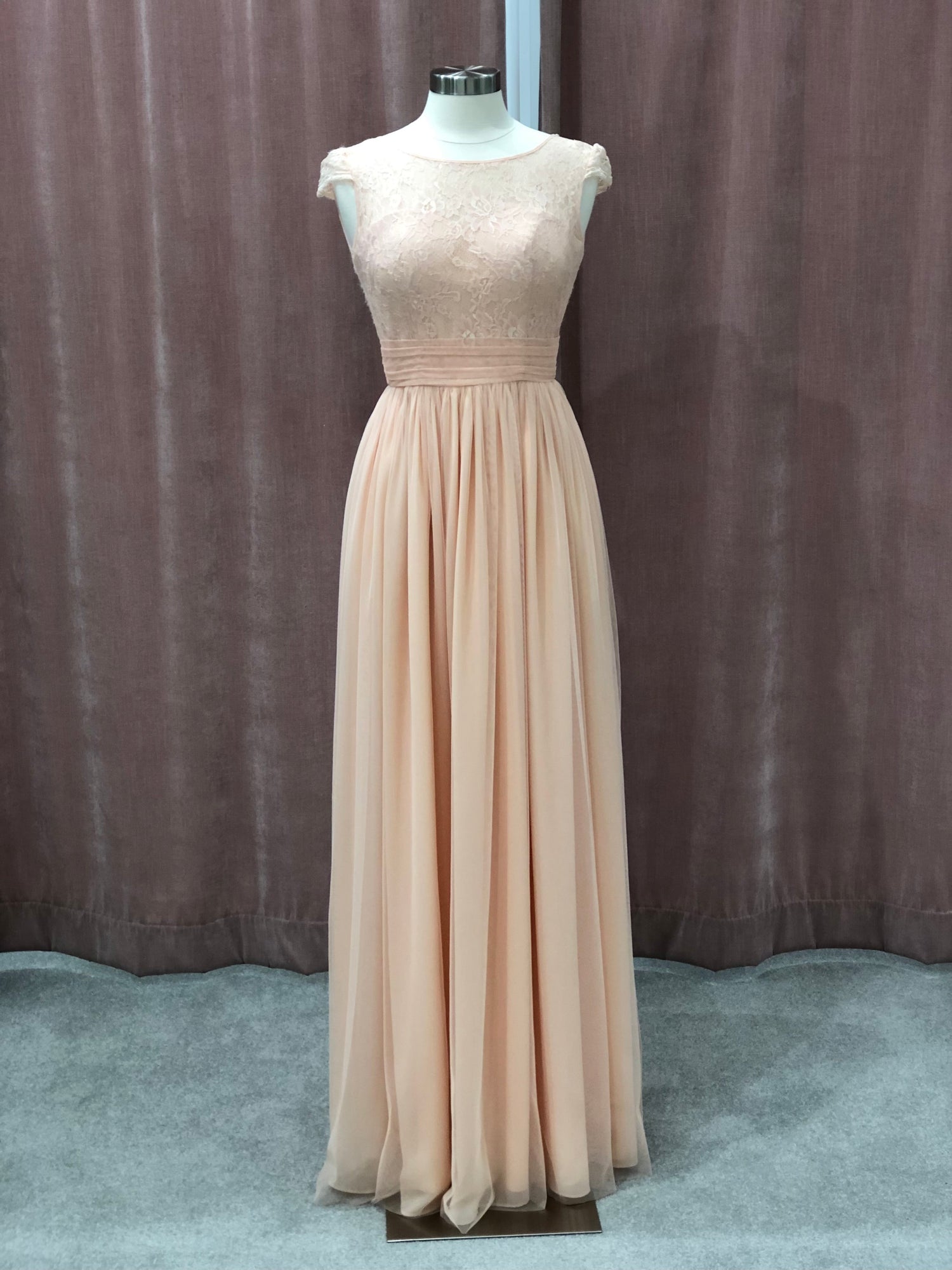 Peach Chiffon and lace dress size 18 (C00113)