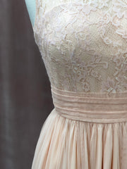 Peach Chiffon and lace dress size 18 (C00113)