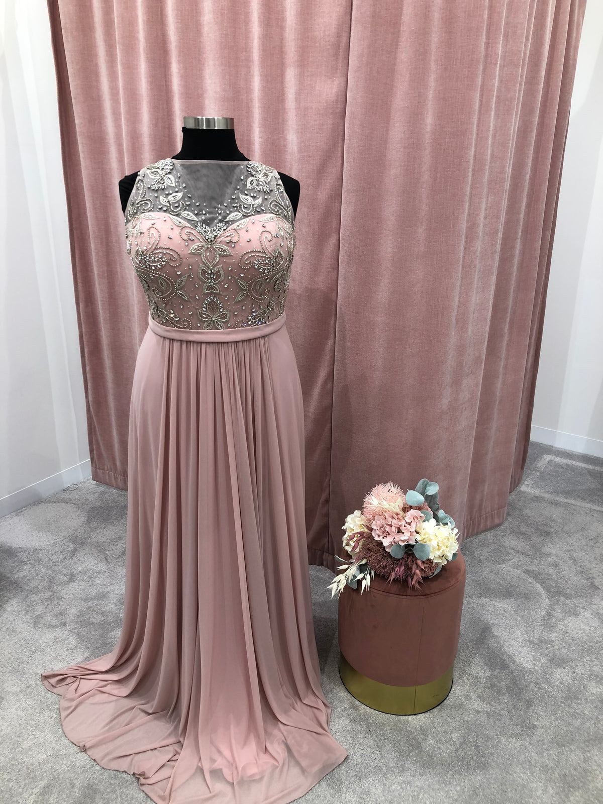 LD1094 Dusty Pink size 20 (Ready to ship!)
