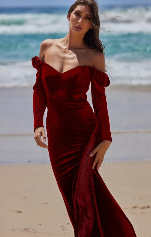 PO953 Rowan close up of red  fitted, long sleeve, lace and velvet evening dress
