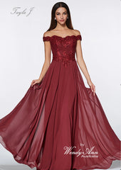 T8527 Burgundy size 16 (Ready to ship!)