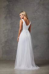 'Liv' wedding gown - ivory size 12